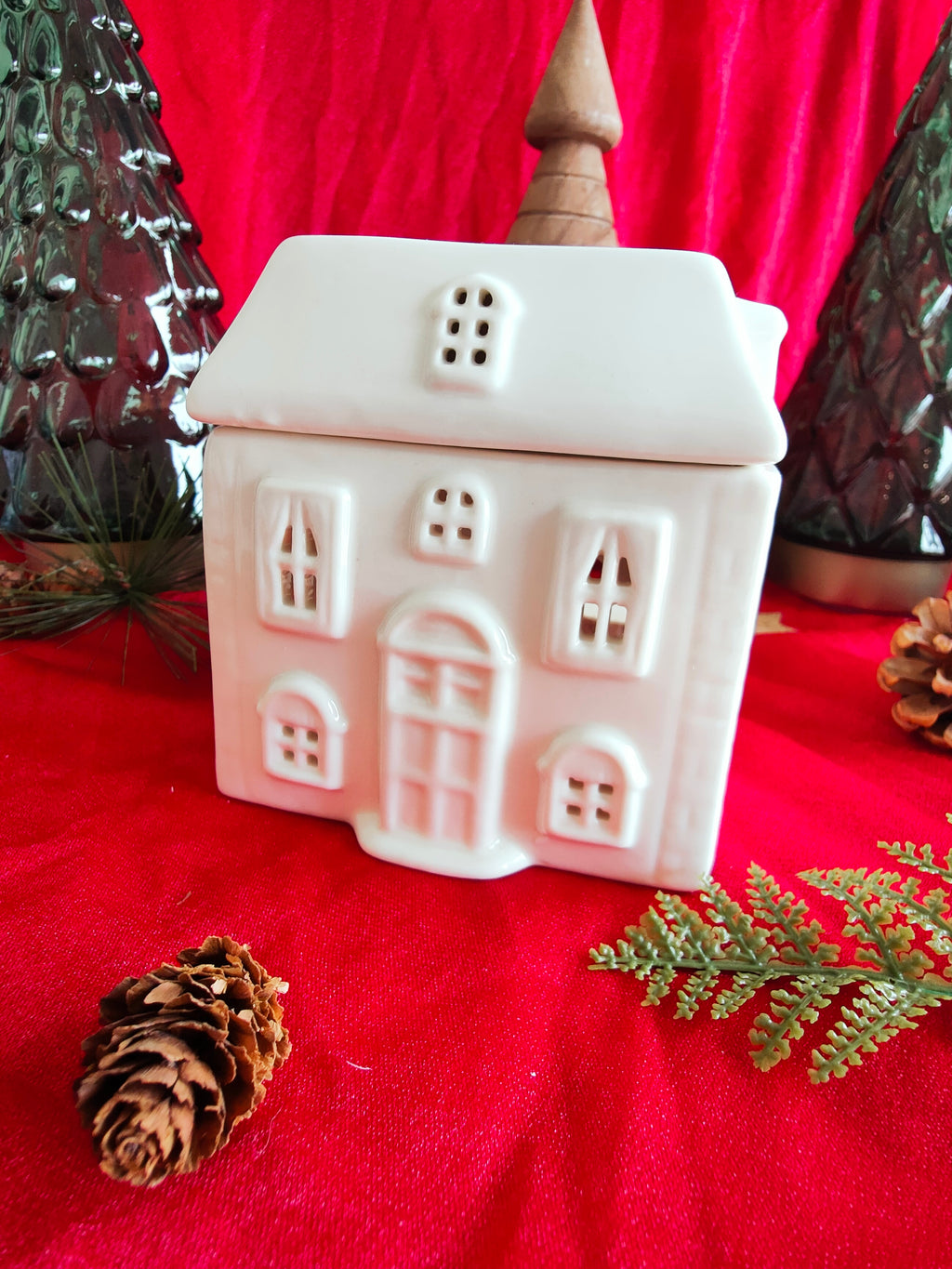 Brûle-parfum en céramique – “Maison  BLANCHE ”  (Édition Limitée Noël 2025)