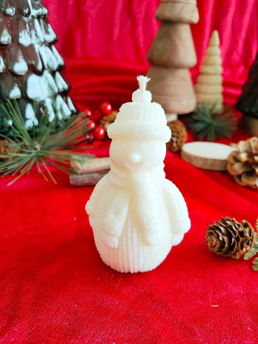Bougie moulée Bonhomme de neige – Cire végétale parfumée - L'Atelier Douceurs & Senteurs