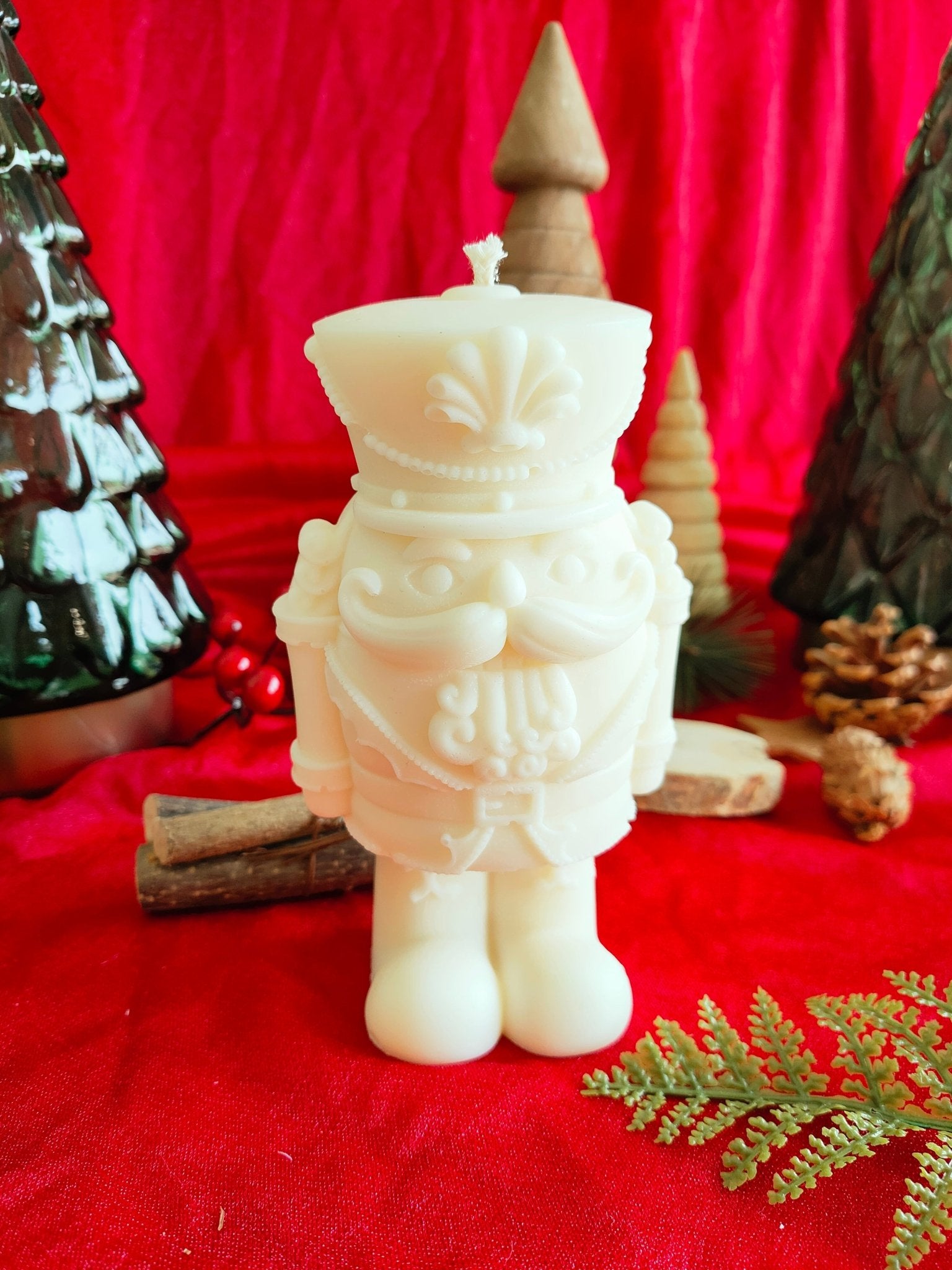 Bougie moulée Casse noisette– Cire végétale parfumée - L'Atelier Douceurs & Senteurs