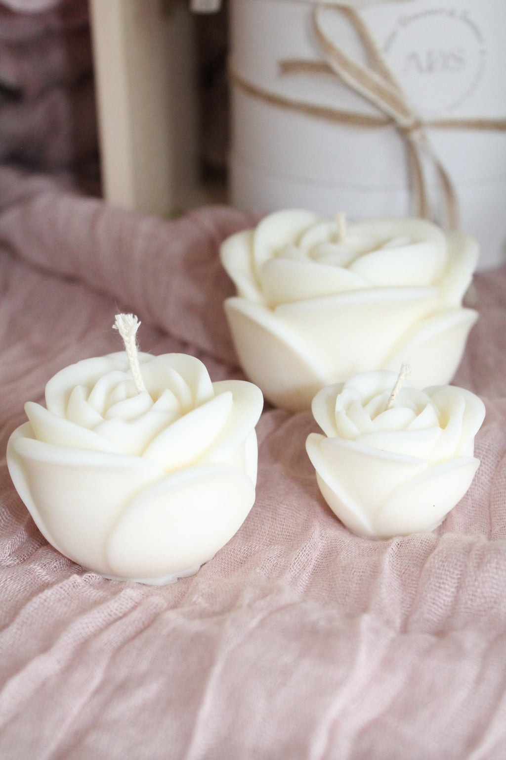 Bougies ROSES (lot de 3) ” – cire végétale & parfum de grasse - L'Atelier Douceurs & Senteurs