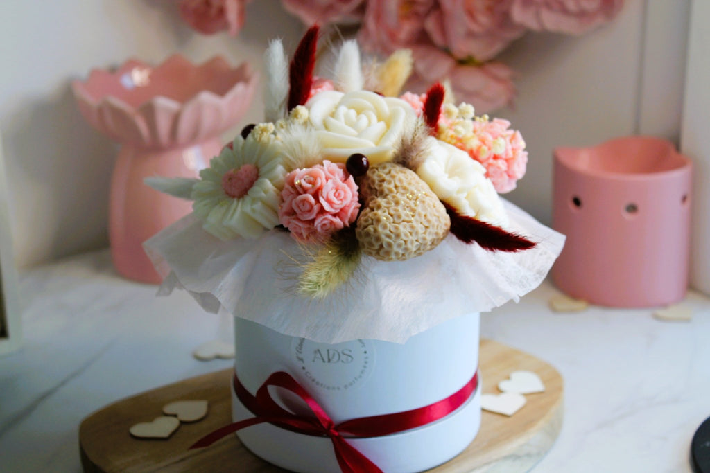 Bouquet de fleurs parfumé en cire végétale - 280g (rouge) - L'Atelier Douceurs & Senteurs