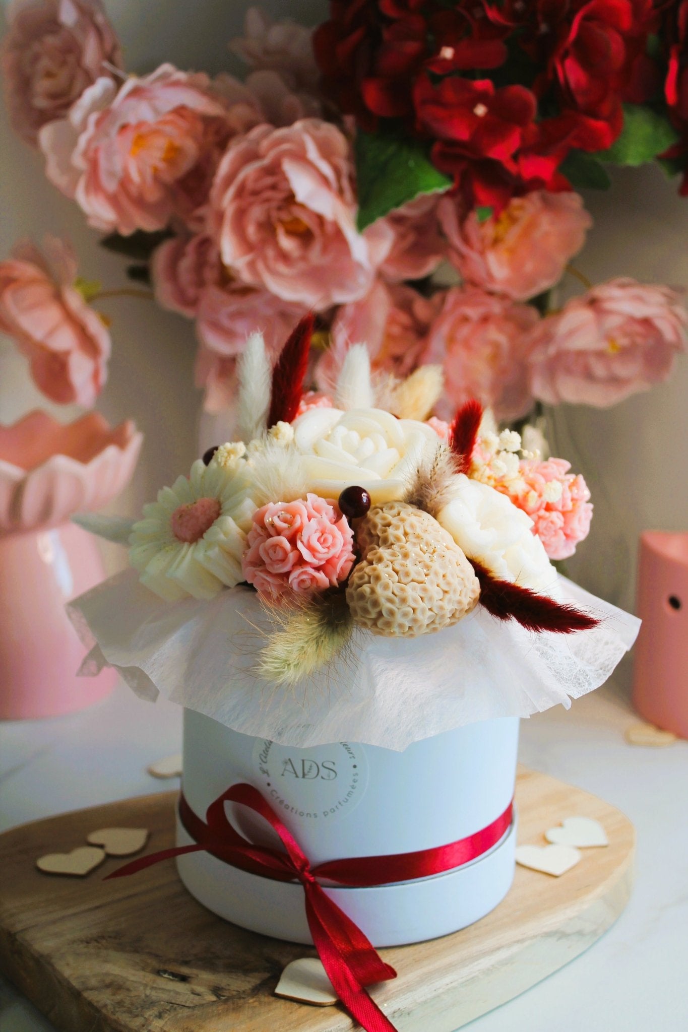 Bouquet de fleurs parfumé en cire végétale - 280g (rouge) - L'Atelier Douceurs & Senteurs