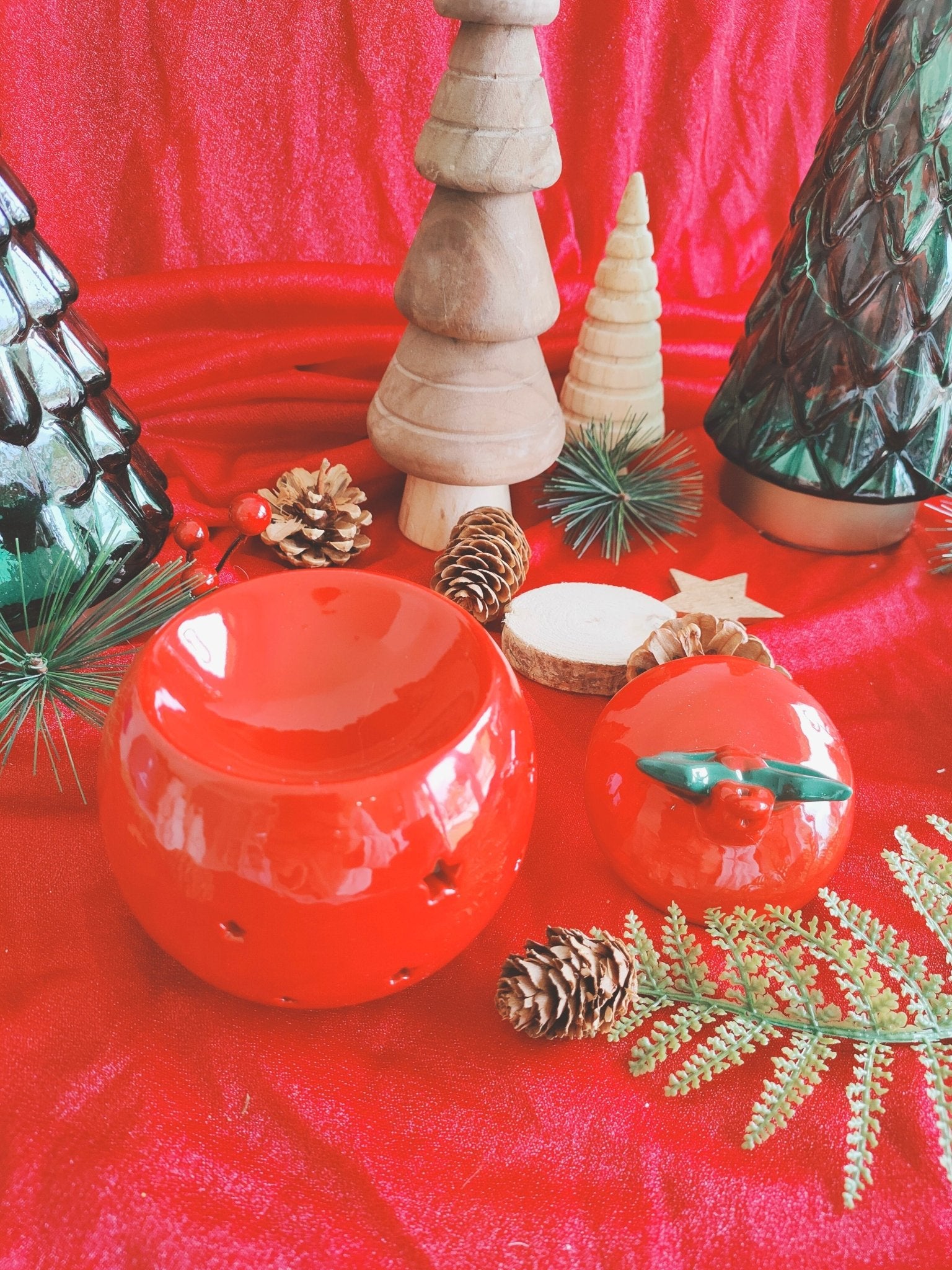 Brûle - parfum en céramique – “Boule de Noël” (Édition Limitée Noël 2025) - L'Atelier Douceurs & Senteurs