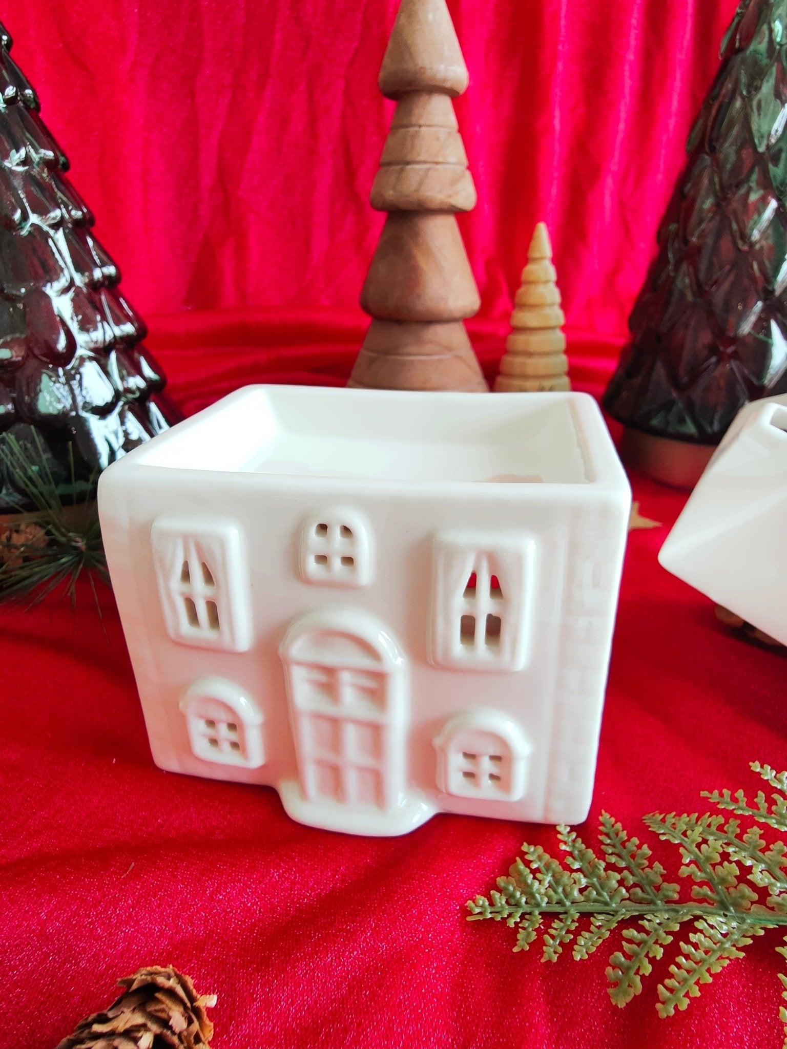 Brûle - parfum en céramique – “Maison BLANCHE ” (Édition Limitée Noël 2025) - L'Atelier Douceurs & Senteurs