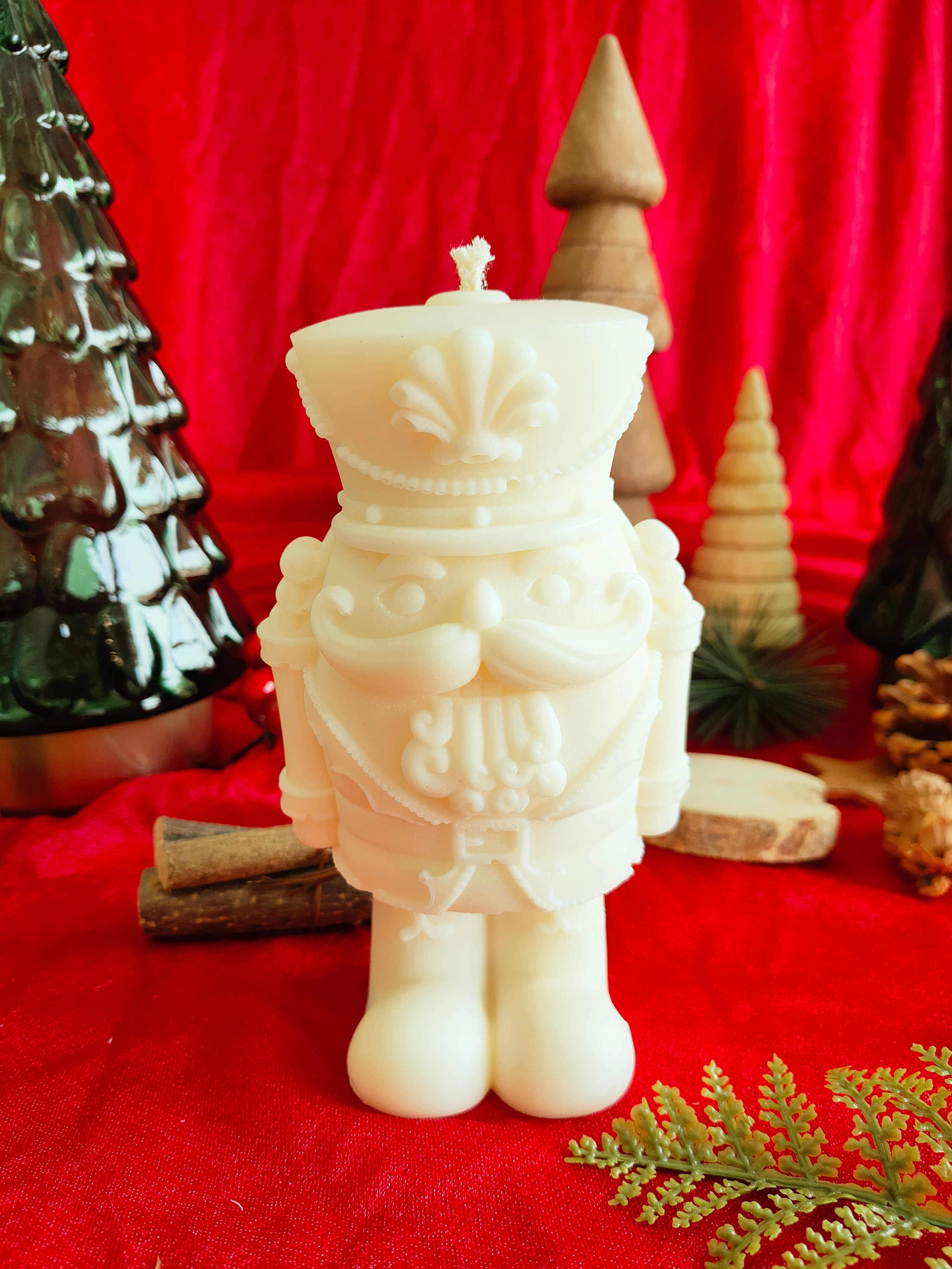 Bougie moulée Casse noisette– Cire végétale parfumée