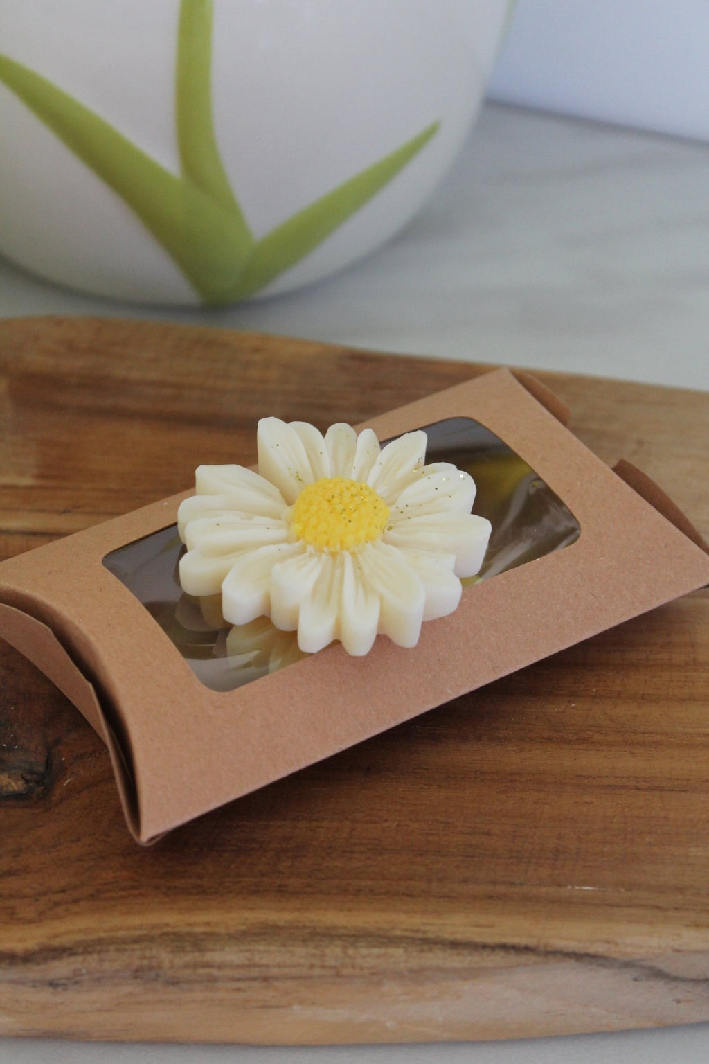 Fondant Marguerite "fondant parfumé” – cire végétale & parfum de grasse - L'Atelier Douceurs & Senteurs