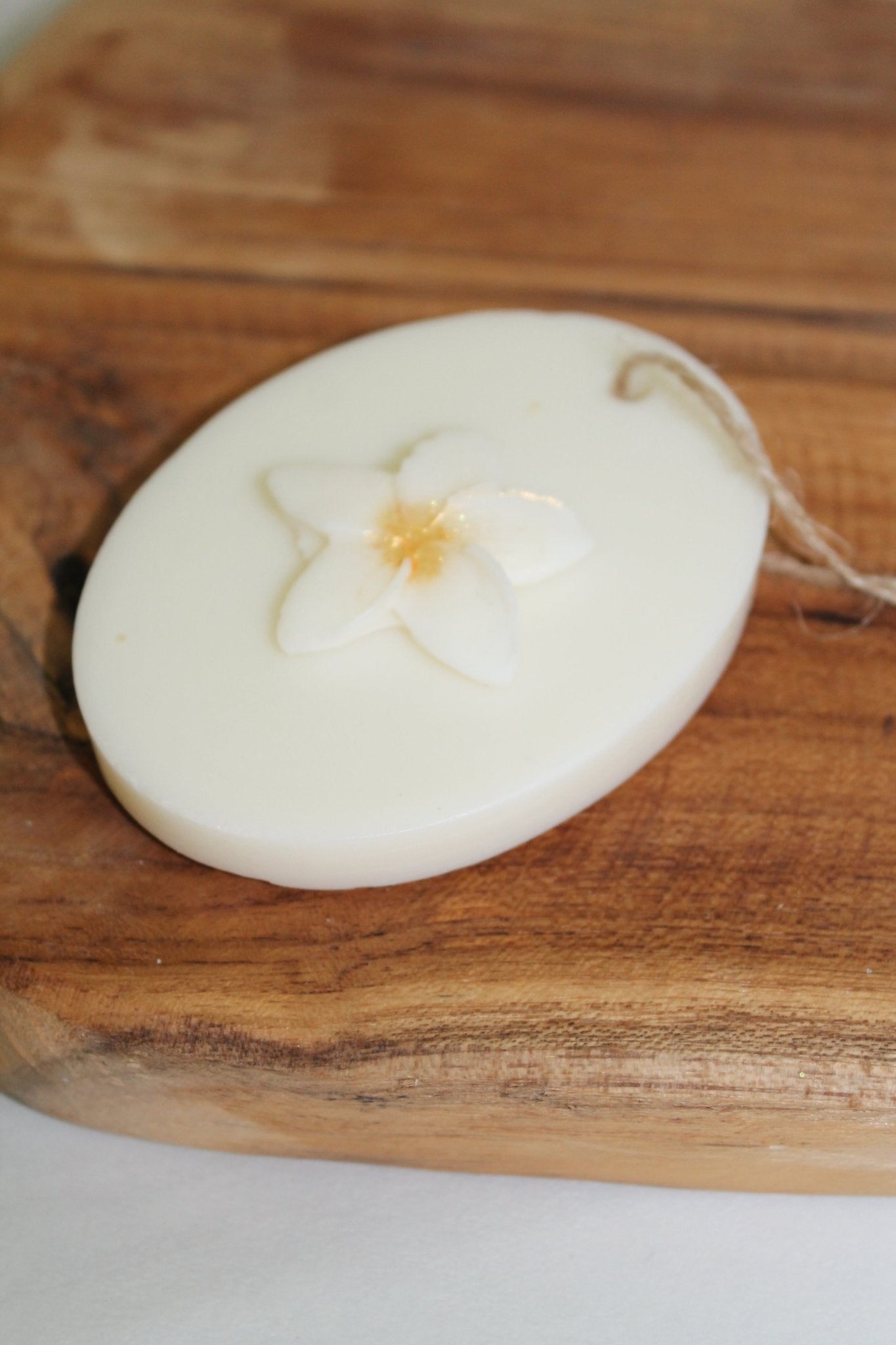 Suspension parfumée d'ETE –Fleur d'été Cire végétale & parfum de Grasse - L'Atelier Douceurs & Senteurs