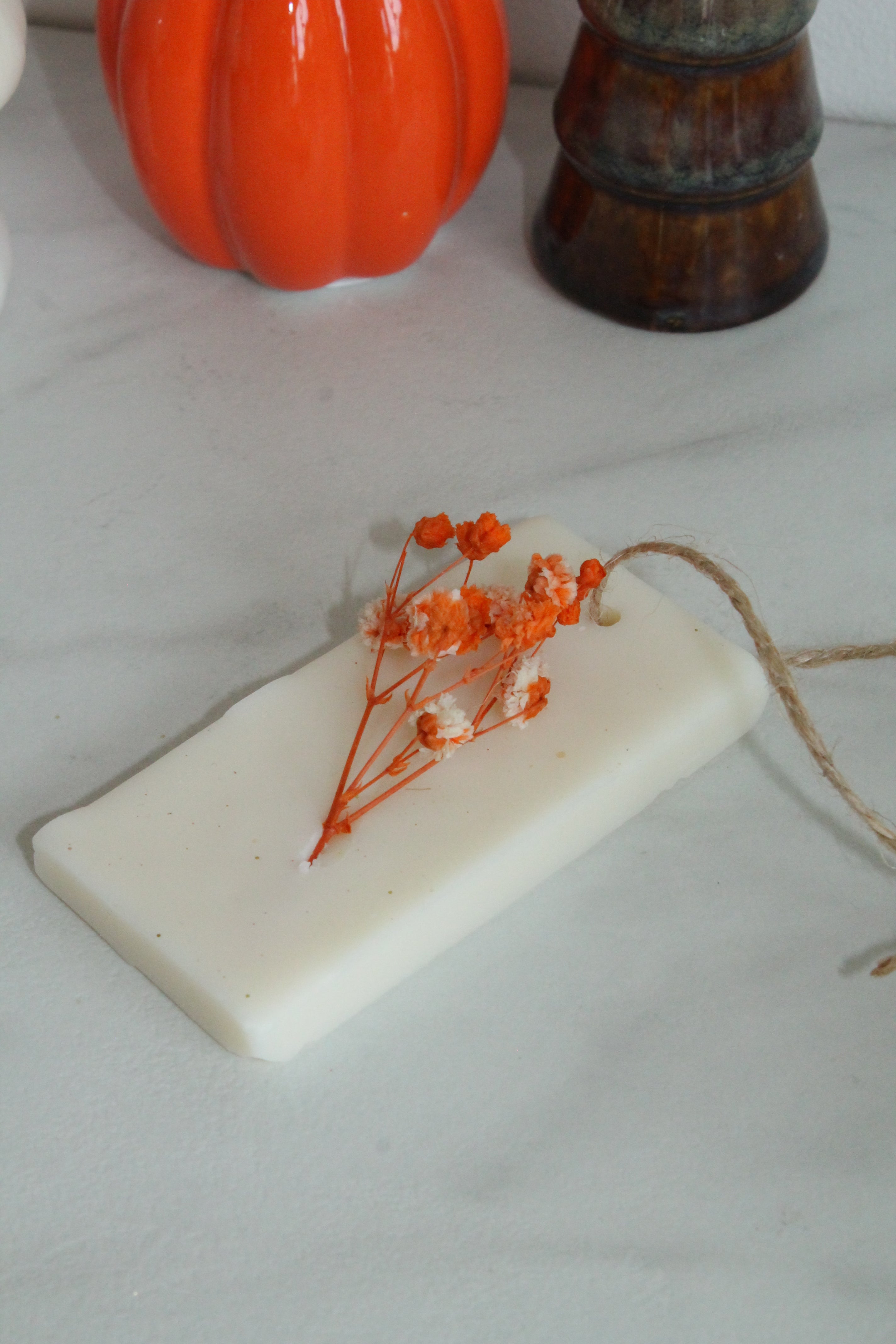 Suspension Rectangle Fleurs  AUTOMNE   – Élégance naturelle & parfum de Grasse